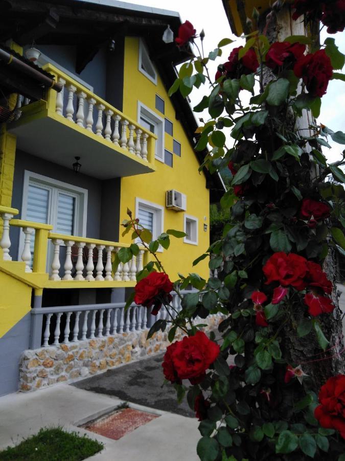 Hotel Pansion Renata à Prozor Extérieur photo