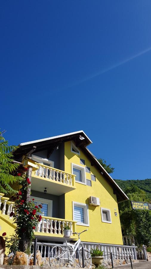 Hotel Pansion Renata à Prozor Extérieur photo